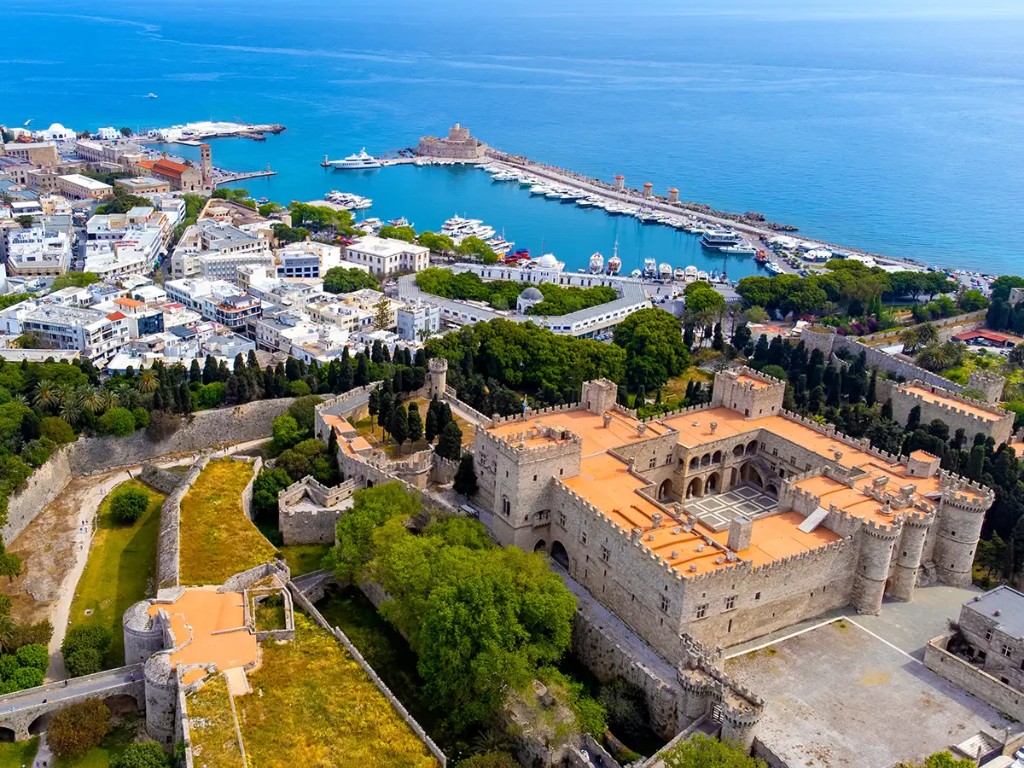 Μεγάλη Περιήγηση Νησιού